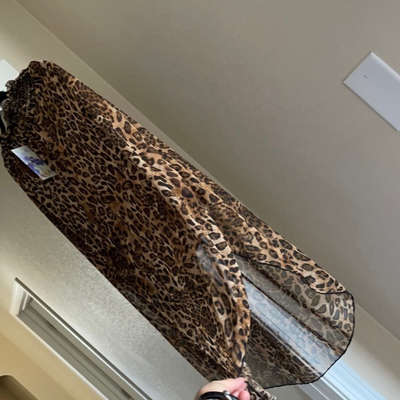 *BRAND NEW* PLEASE BUY, moving! Size M Leopard Print Midi Skirt - Picture 6 of 6